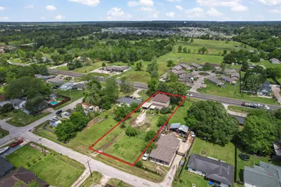 1005 W Clayton Street, Dayton, TX 77535 - Photo 25