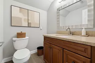 6019 Winsome Ln, Houston, TX 77057 - Photo 11