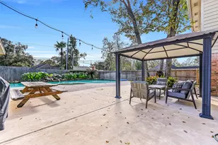 303 Melodywood Dr, Friendswood, TX 77546 - Photo 31