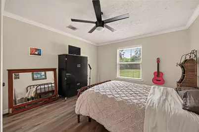 4718 Blanton Boulevard, Houston, TX 77092 - Photo 15