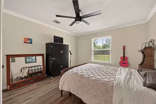 4718 Blanton Blvd, Houston, TX 77092 - Photo 15