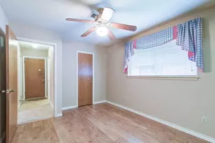 1708 Capstan Rd, Houston, TX 77062 - Photo 23