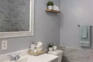 4515 Oxford St, Houston, TX 77022 - Photo 3