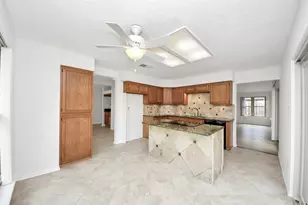 1615 Newcomb Way, Houston, TX 77058 - Photo 9