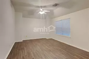 12311 Claresholm Dr, Tomball, TX 77377 - Photo 7