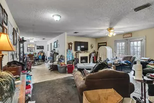 58 County Rd 3893 E, Cleveland, TX 77328 - Photo 27