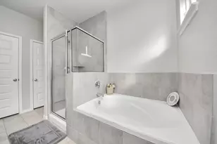 5324 CJ Walker Ln, Houston, TX 77048 - Photo 19