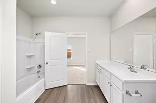 6435 Autumn Equinox Dr, Houston, TX 77048 - Photo 5