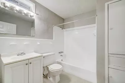 2202 Park Street #12, Houston, TX 77019 - Photo 11