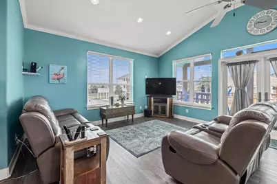 16502 Bermuda Way, Jamaica Beach, TX 77554 - Photo 7