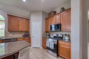 6 Red Adler Pl, The Woodlands, TX 77382 - Photo 9