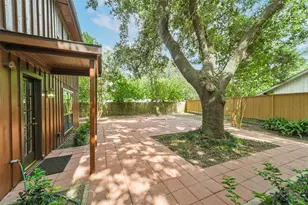 3111 Rockyridge Dr, Houston, TX 77063 - Photo 3