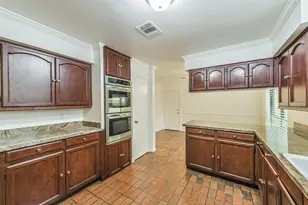 3111 Rockyridge Dr, Houston, TX 77063 - Photo 15