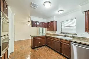 3111 Rockyridge Dr, Houston, TX 77063 - Photo 13