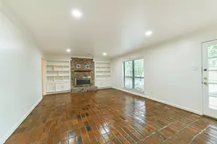 3111 Rockyridge Dr, Houston, TX 77063 - Photo 7