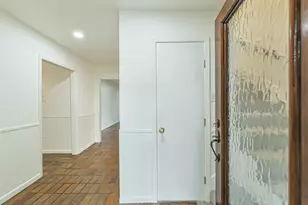 3111 Rockyridge Dr, Houston, TX 77063 - Photo 5