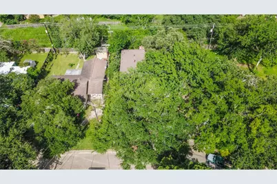 3111 Rockyridge Drive, Houston, TX 77063 - Photo 39