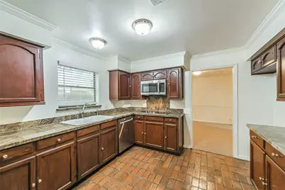 3111 Rockyridge Drive, Houston, TX 77063 - Photo 13