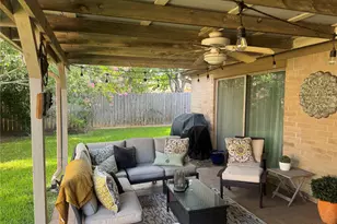 3127 Pecan Point Dr, Sugar Land, TX 77478 - Photo 7