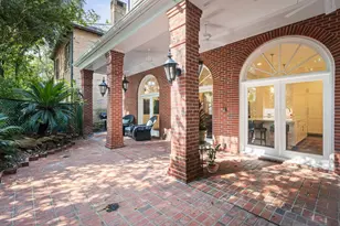 251 Sugar Berry Cir, Houston, TX 77024 - Photo 37