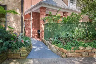 251 Sugar Berry Cir, Houston, TX 77024 - Photo 39