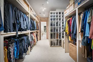 251 Sugar Berry Cir, Houston, TX 77024 - Photo 27