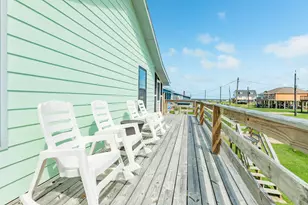 222 Driftwood Ct, Surfside Beach, TX 77541 - Photo 5