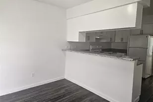 9201 Clarewood Dr, Houston, TX 77036 - Photo 7