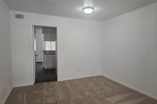 9201 Clarewood Dr, Houston, TX 77036 - Photo 17