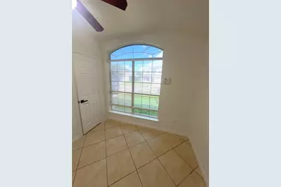 810 Chance Lane, Baytown, TX 77521 - Photo 15