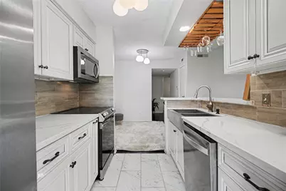 1900 Bay Area Boulevard #Q184, Houston, TX 77058 - Photo 7