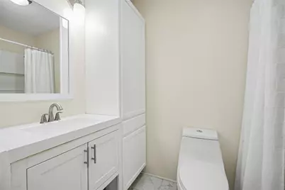 1900 Bay Area Boulevard #Q184, Houston, TX 77058 - Photo 9