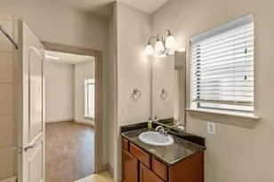 1607 Bass St, Houston, TX 77007 - Photo 33