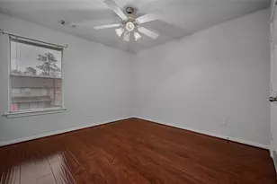 87 W Twinvale Loop, Conroe, TX 77384 - Photo 17