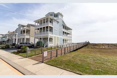 26 Grand Beach Boulevard, Galveston, TX 77550 - Photo 11