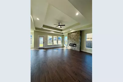 443 Wellshire Drive, West Columbia, TX 77486 - Photo 5