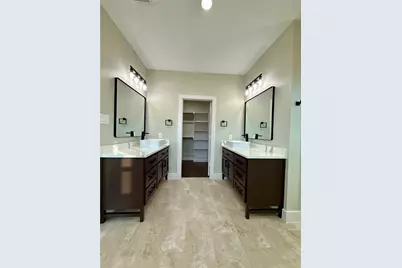 443 Wellshire Drive, West Columbia, TX 77486 - Photo 17