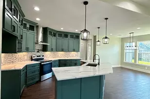 443 Wellshire Dr, West Columbia, TX 77486 - Photo 11