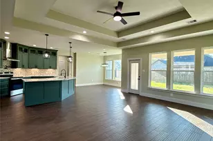 443 Wellshire Dr, West Columbia, TX 77486 - Photo 7