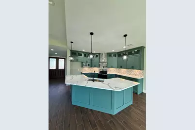 443 Wellshire Drive, West Columbia, TX 77486 - Photo 9