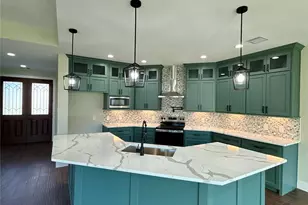 443 Wellshire Dr, West Columbia, TX 77486 - Photo 9