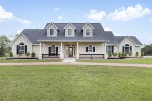 840 E Glenn St, Bellville, TX 77418 - Photo 1