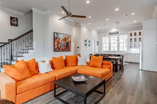 10939 Grove Tree Ln, Houston, TX 77043 - Photo 23