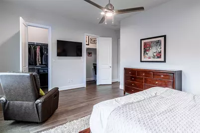 10939 Grove Tree Lane, Houston, TX 77043 - Photo 29