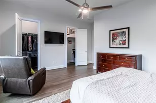 10939 Grove Tree Ln, Houston, TX 77043 - Photo 29