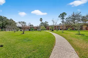 7600 Burgoyne Rd, Houston, TX 77063 - Photo 33