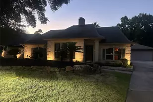 4019 Valley Haven Dr, Houston, TX 77339 - Photo 3