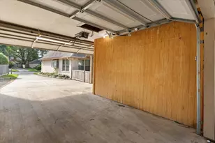 4019 Valley Haven Dr, Houston, TX 77339 - Photo 11
