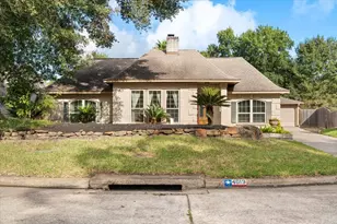 4019 Valley Haven Dr, Houston, TX 77339 - Photo 1