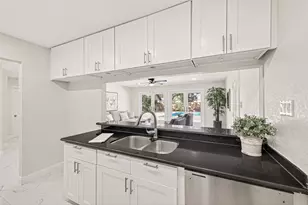 9102 N Allegro St, Houston, TX 77080 - Photo 15